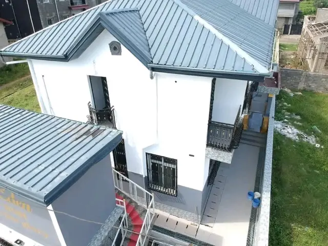 DUPLEX A VENDRE, Sad bekoko juste après Bonaberi