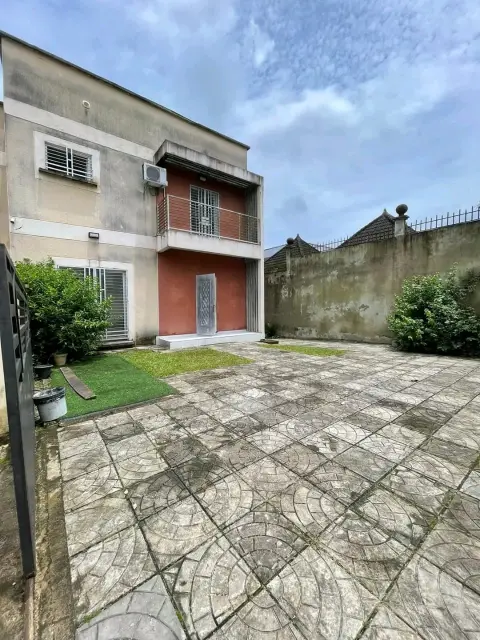 Duplex haut standing à Ndogbong, Ndogbong